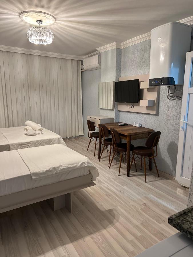 Ikbal Apart Hotel Истанбул Екстериор снимка