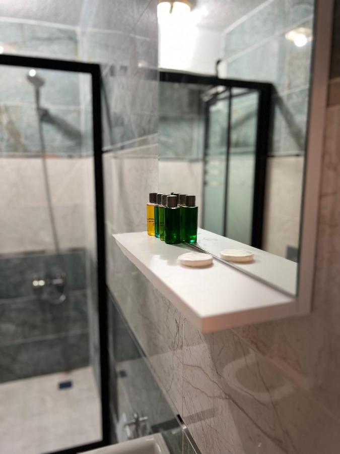 Ikbal Apart Hotel Истанбул Екстериор снимка