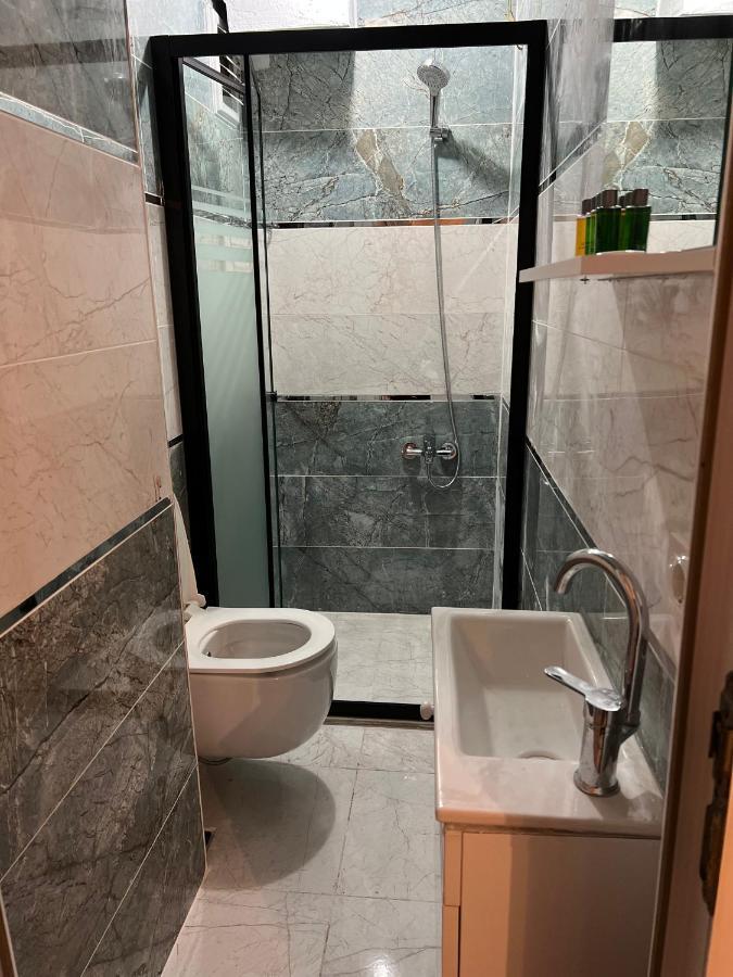 Ikbal Apart Hotel Истанбул Екстериор снимка
